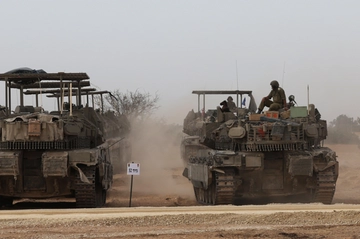 Rafah, si stringono i tempi. “Israele ammassa decine di tank al valico”