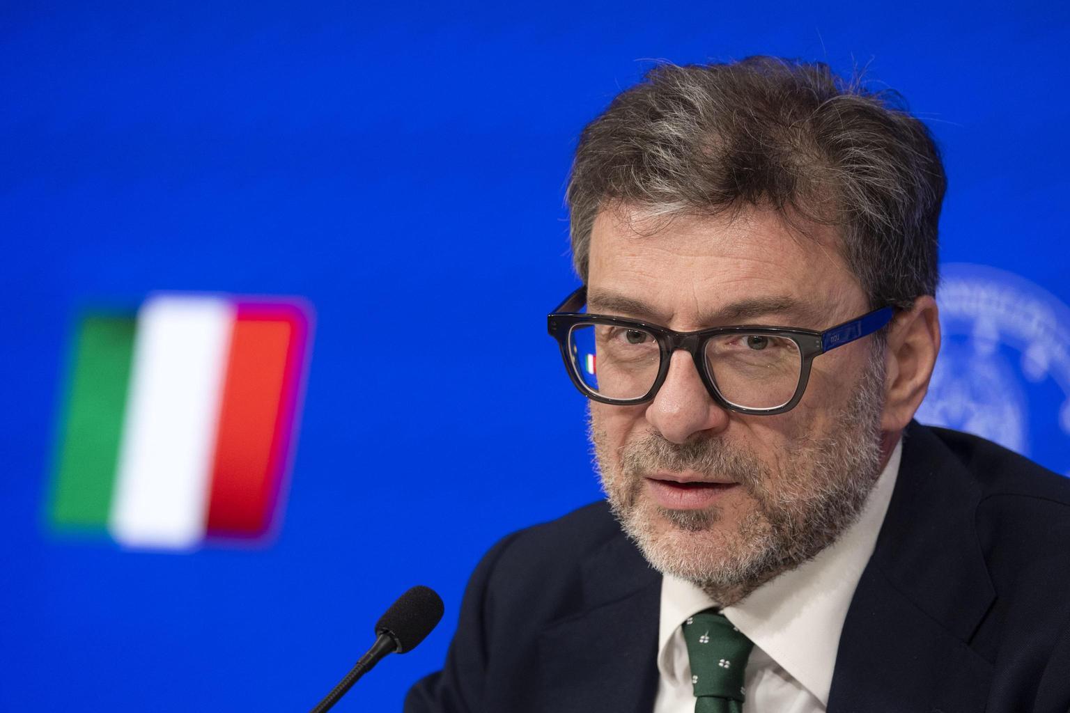 Giorgetti: La Lega deve continuare a sfidare il politically correct