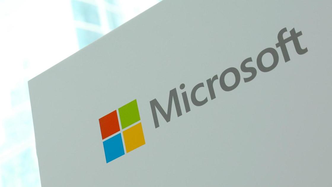 Microsoft investe 80 miliardi di dollari in data center per IA e cloud nel 2025