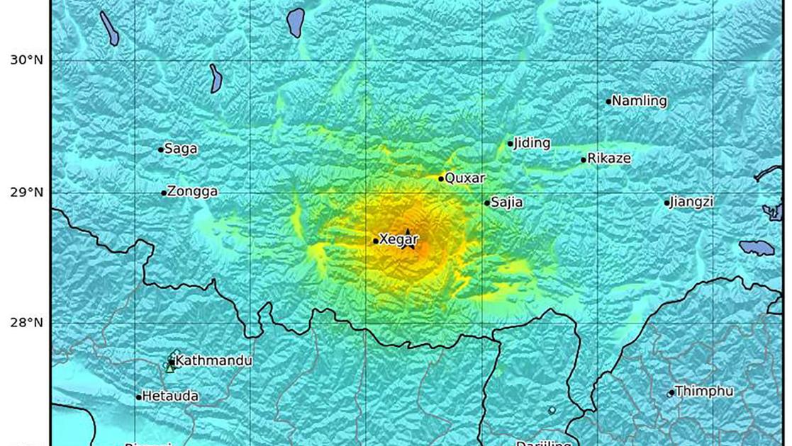 Terremoto in Tibet e Nepal: almeno 53 morti, sfollati al gelo. Colpita la zona dell’Everest