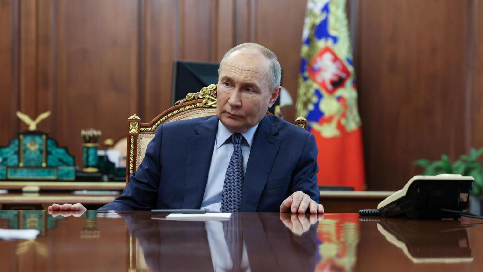 Putin firma decreto che consente confisca proprietà Usa