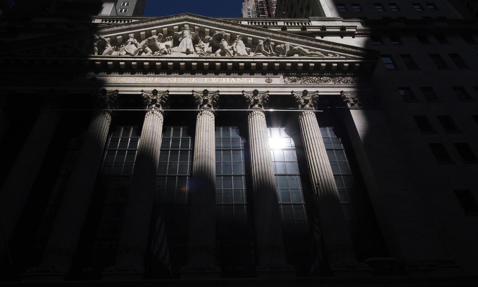 Wall Street apre in calo, Dj -0,02%, Nasdaq -0,64%