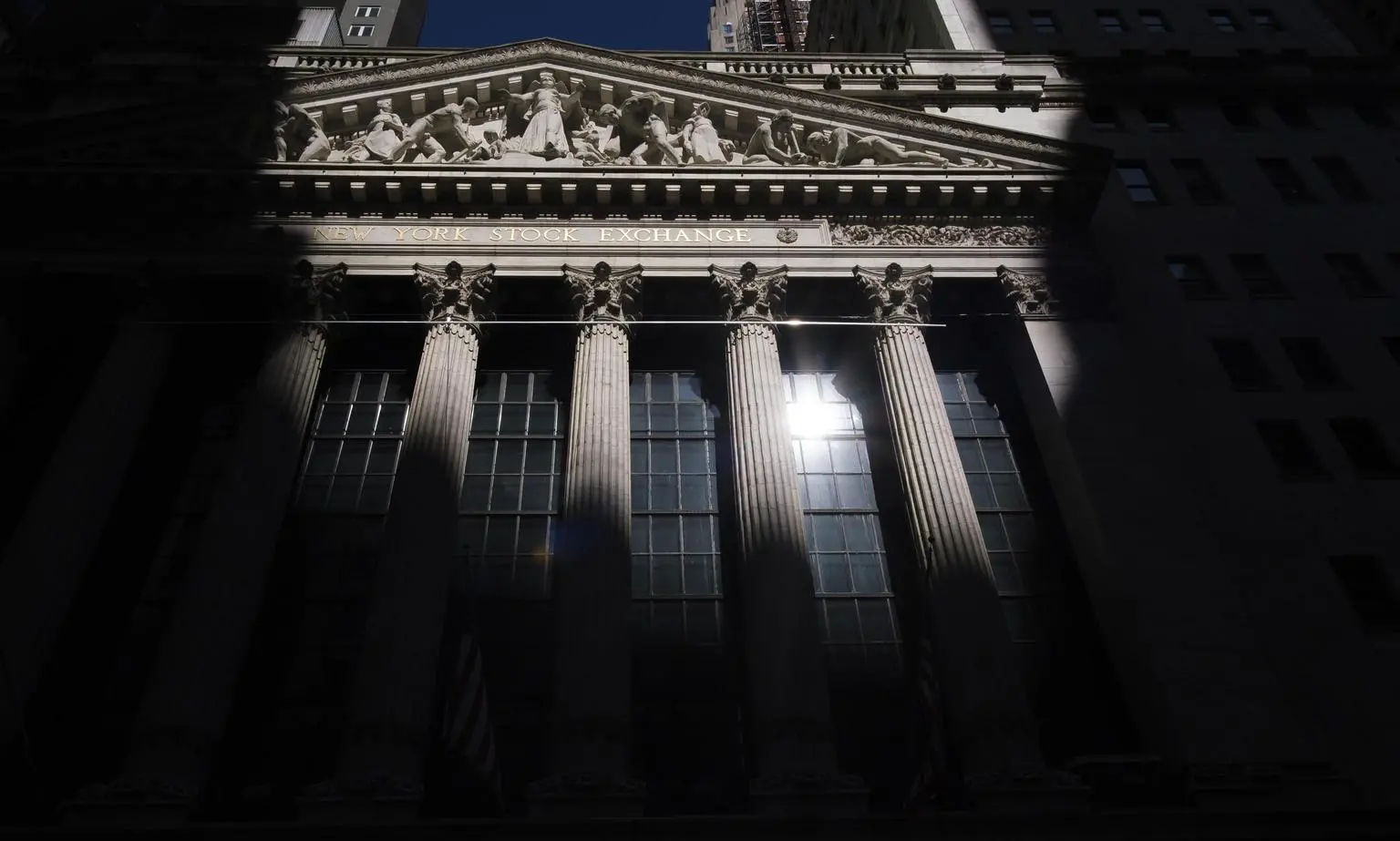 Wall Street apre in calo, Dj -0,02%, Nasdaq -0,64%