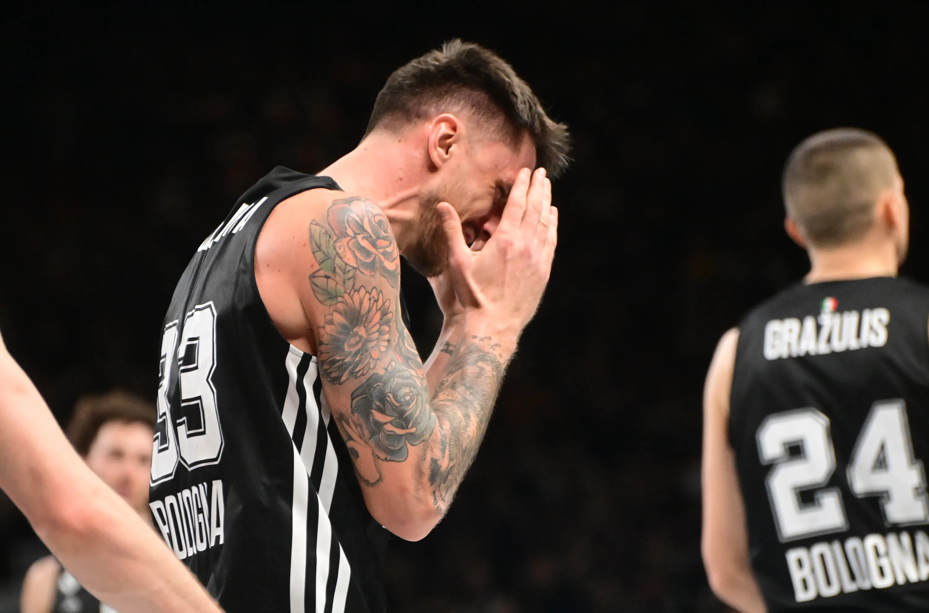 La Virtus cade a Kaunas: bianconeri sconfitti 77-68 dallo Zalgiris