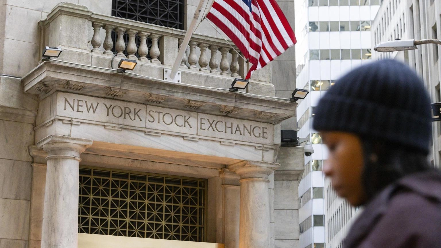 Wall Street accelera, Dj +0,65%, Nasdaq +1,24%