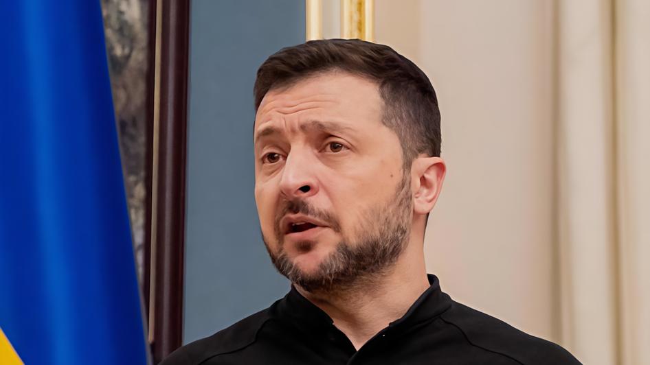 Spiragli di pace in Ucraina. Mosca: pronti a trattare: "Ma Zelensky è illegittimo"