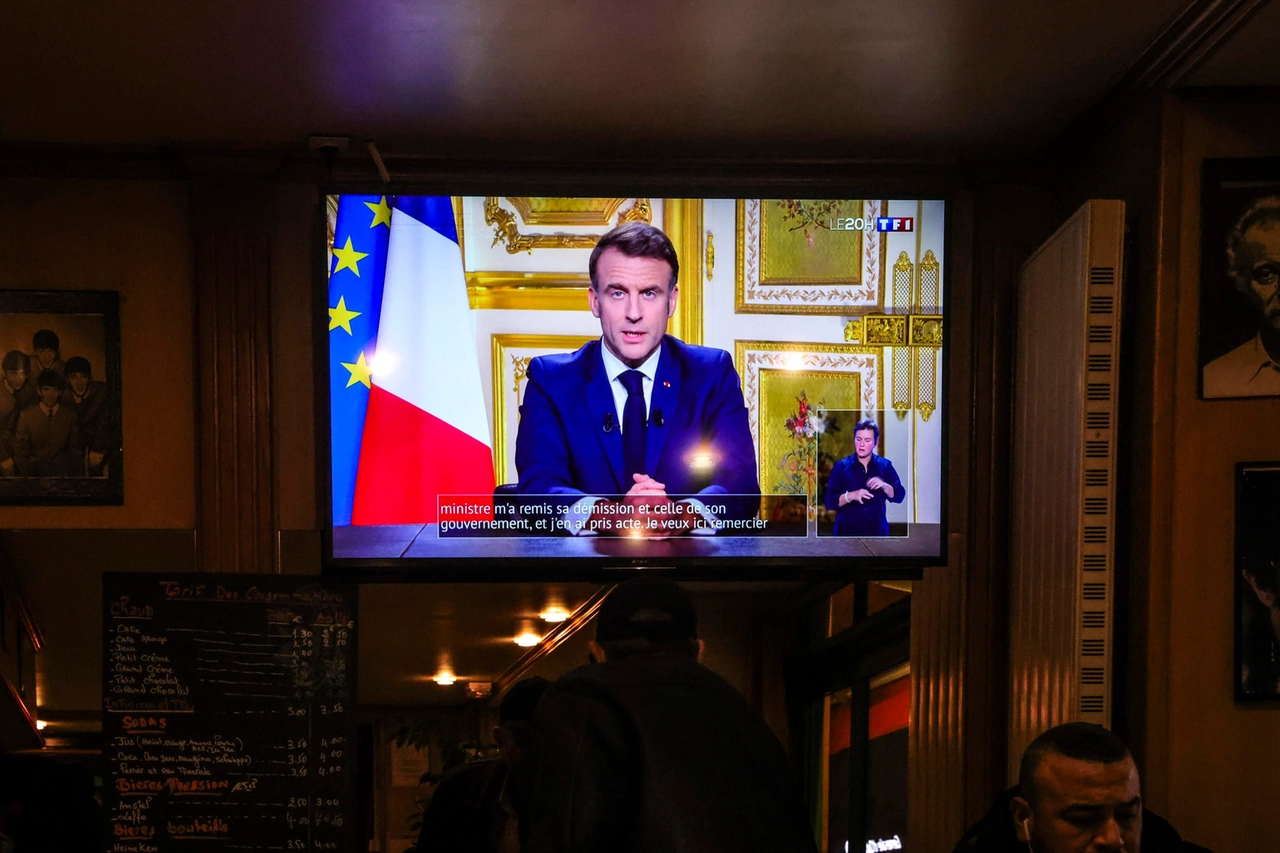 Macron parla in tv