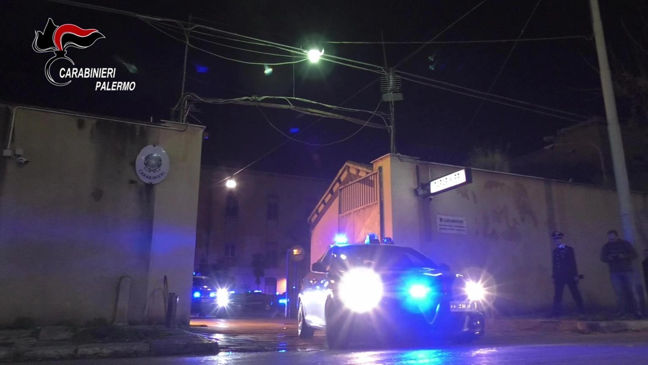 Maxi-operazione della Direzione Distrettuale Antimafia di Palermo porta a 181 arresti tra boss e affiliati, svelando affari dei clan.