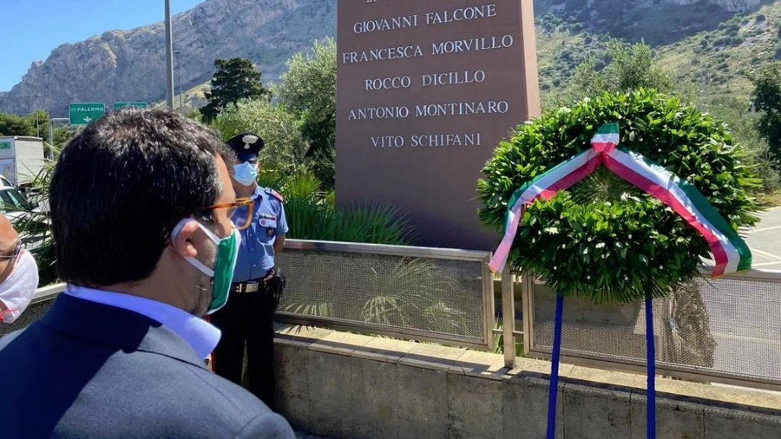 Salvini, 'Falcone, la moglie e la scorta eroi italiani'