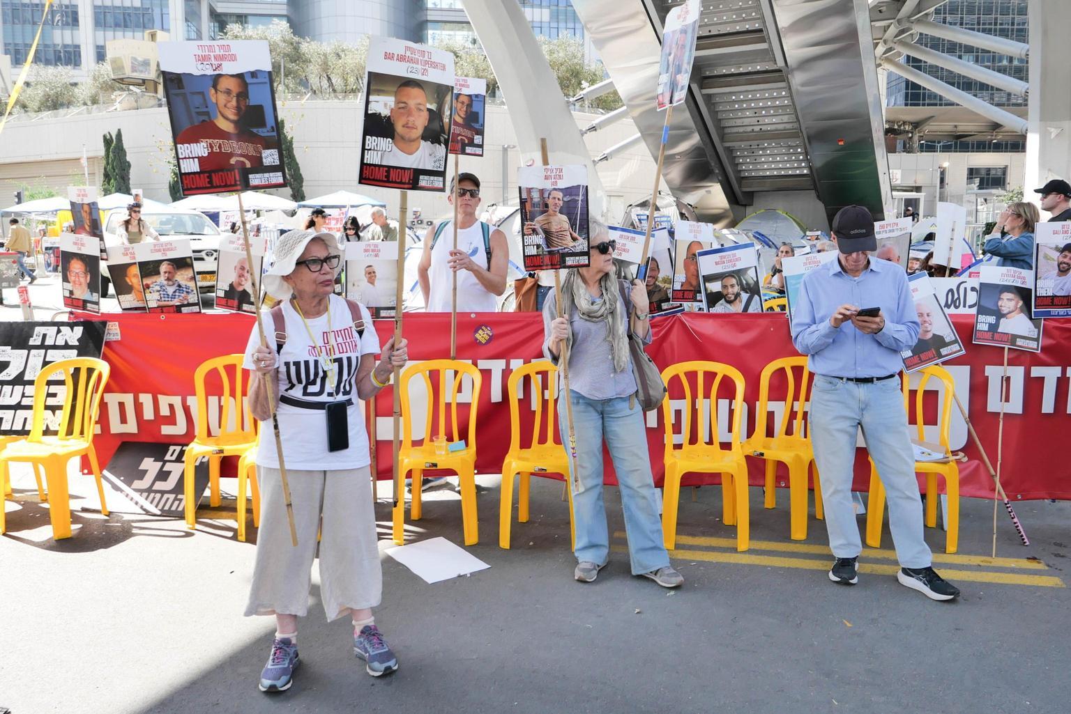 Protesta a Tel Aviv: Famiglie chiedono fine guerra a Gaza e rilascio ostaggi