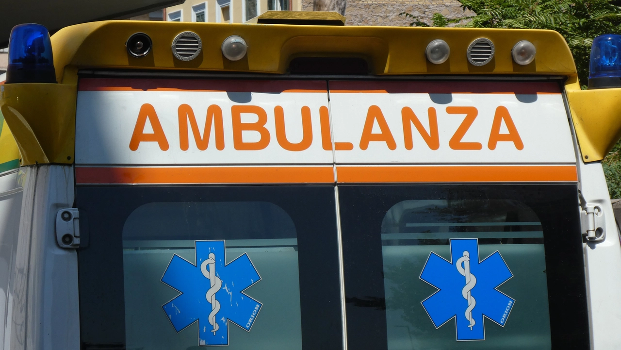 Sassari: un bambino di 10 anni è stato schiacciato da un cancello: è grave