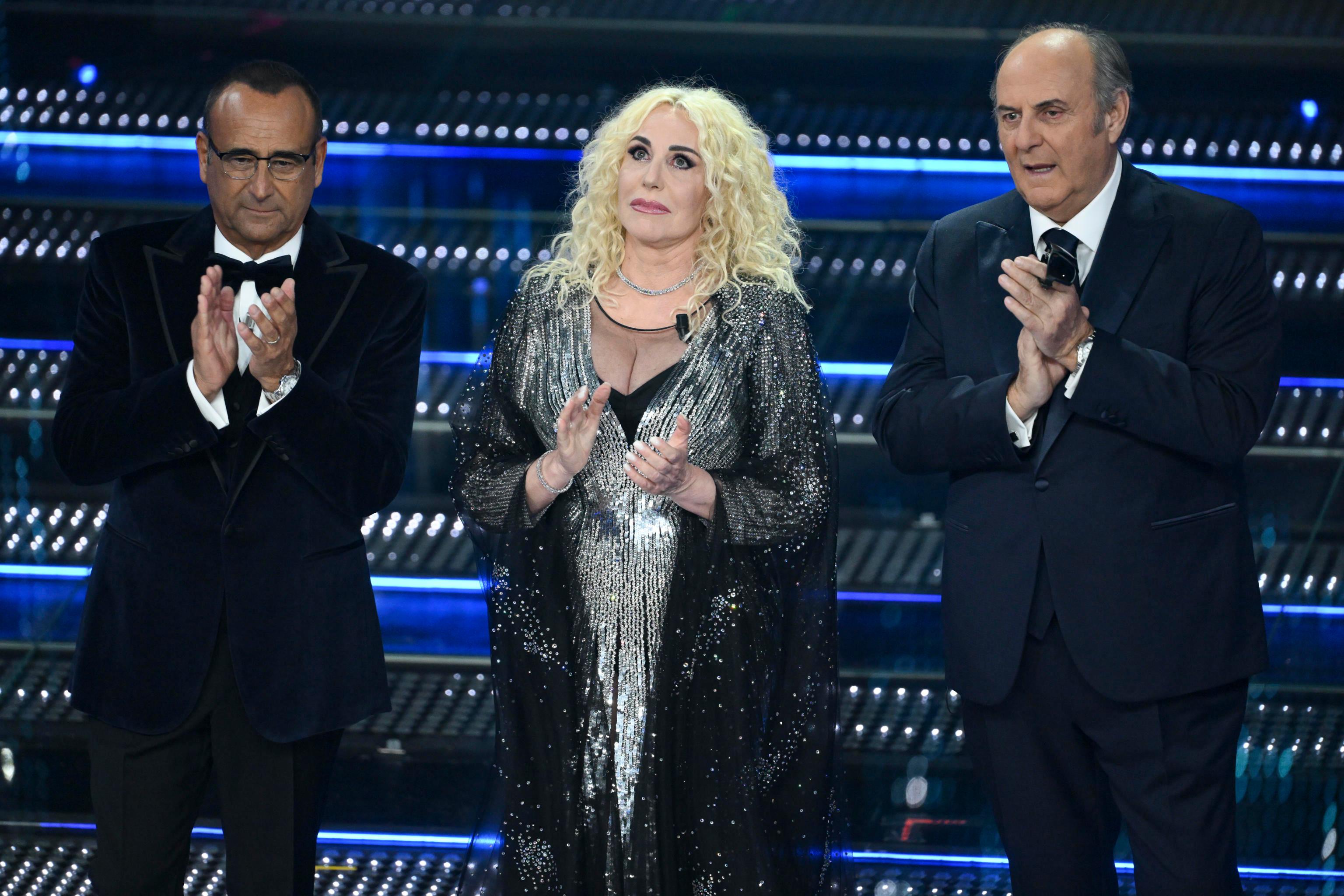 Diretta Sanremo 2025, la prima serata minuto per minuto: il messaggio del papa. Jova show, poi Tamberi: “Ci vediamo a Los Angeles 2028”