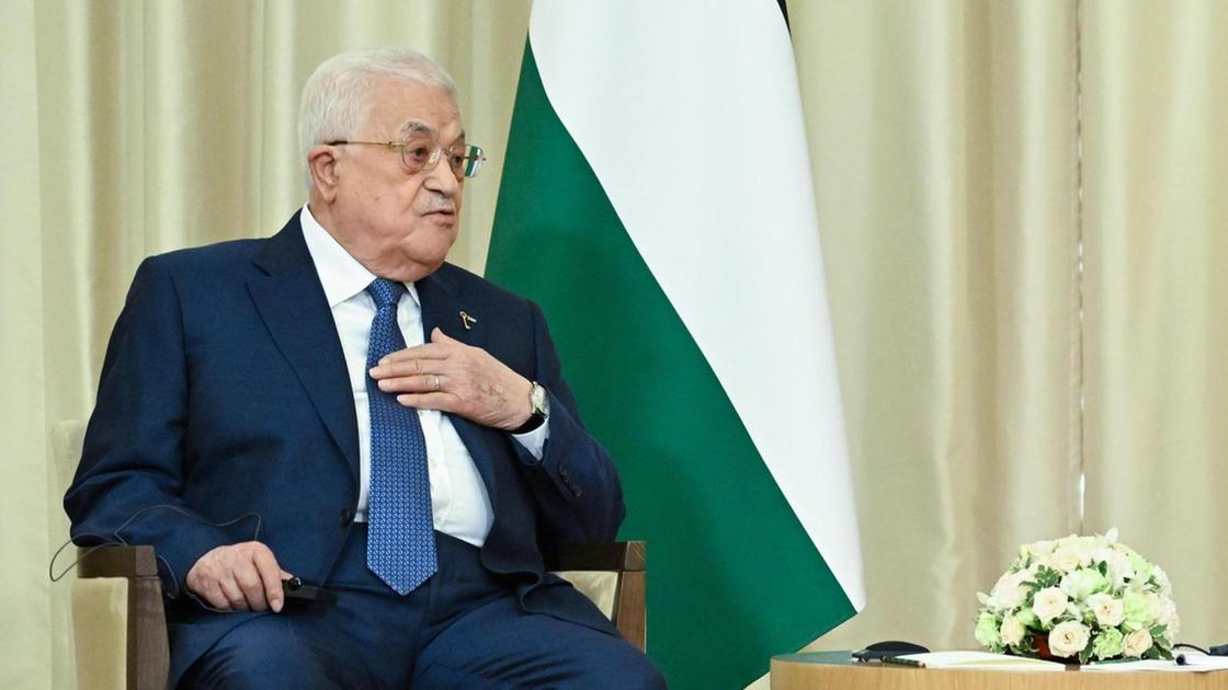 Media, ok Egitto a passaggio Abu Mazen da Rafah per Gaza