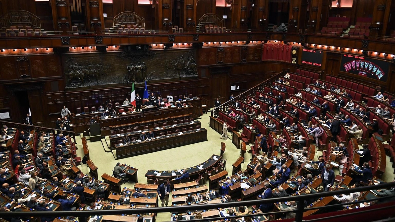 Alla Camera no alla richiesta di voto segreto delle opposizioni