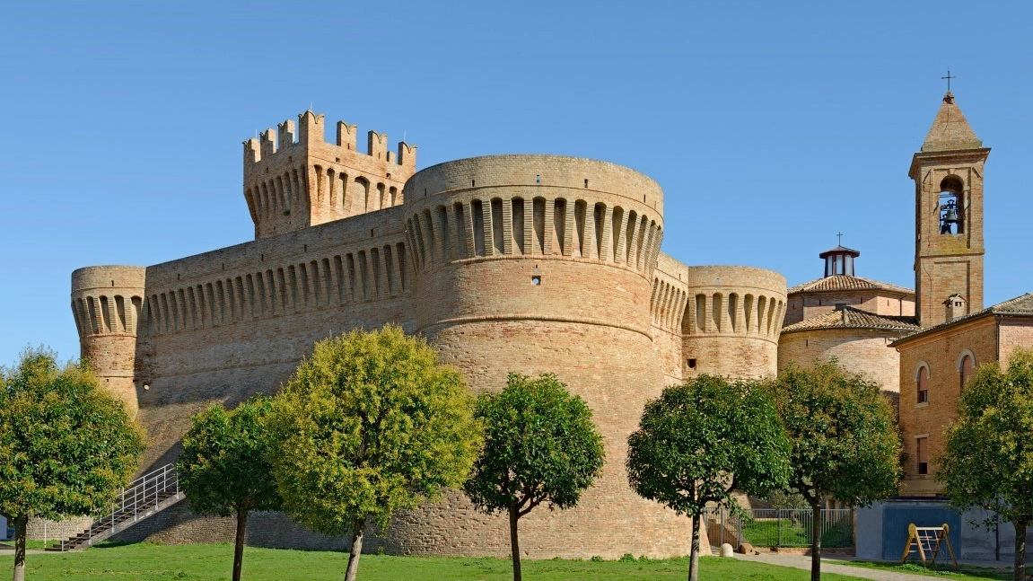 La Rocca di Urbisaglia vista da lontano