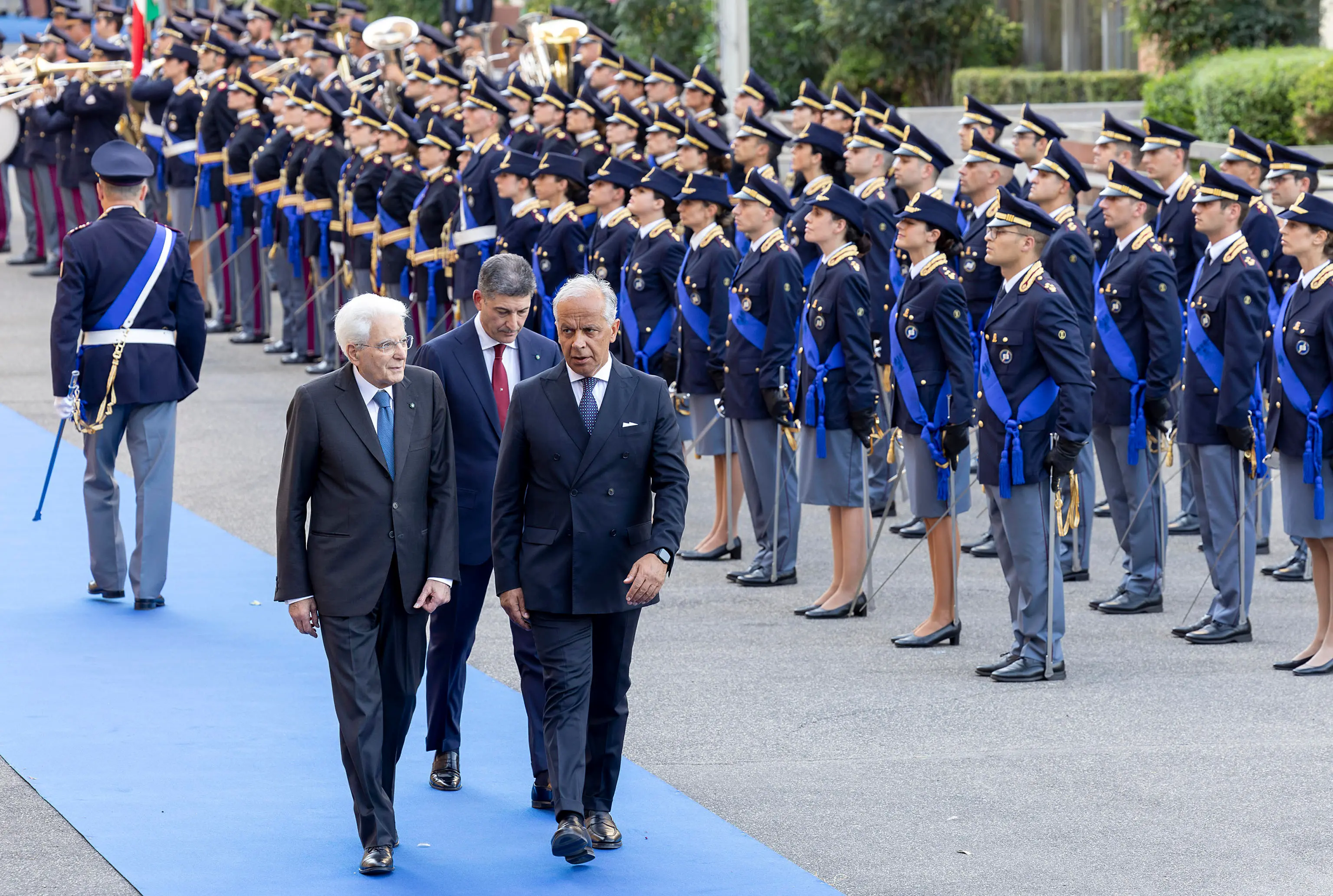 Meloni contro il Consiglio d’Europa: “Polizia italiana razzista? Ingiurie”. Mattarella “stupito”