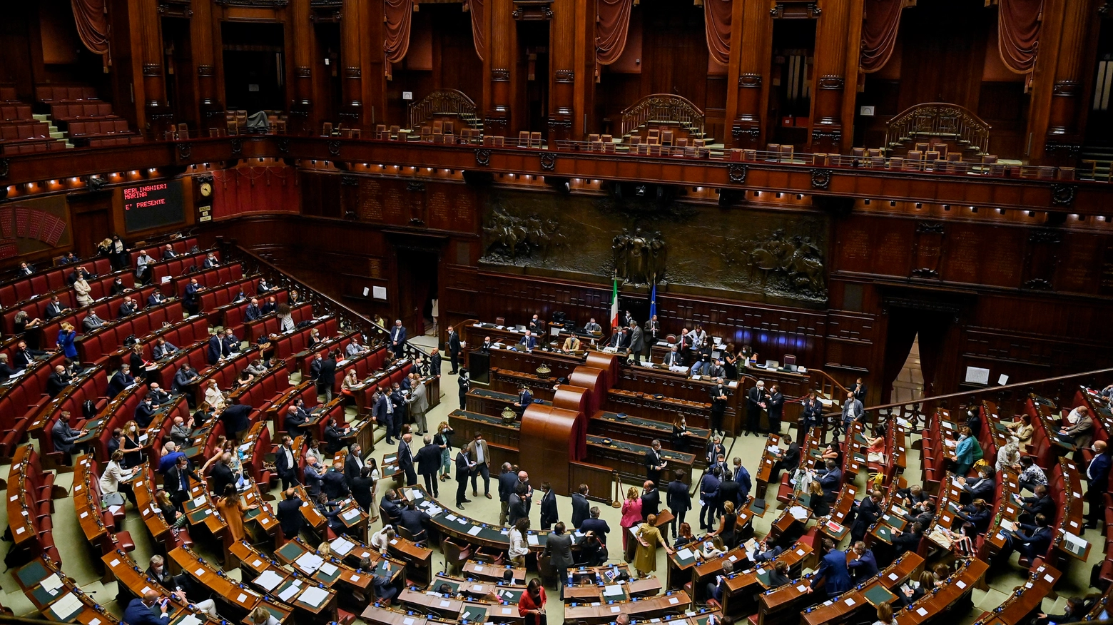 Una veduta dell'Aula della Camera dei deputati (Ansa)