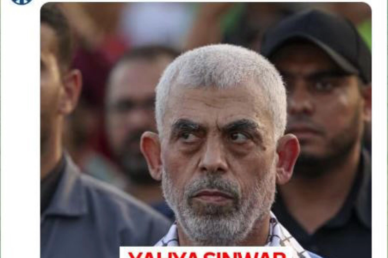 La foto di Yahya Sinwar, capo di Hamas, pubblicata su X dal ministro degli esteri israeliano