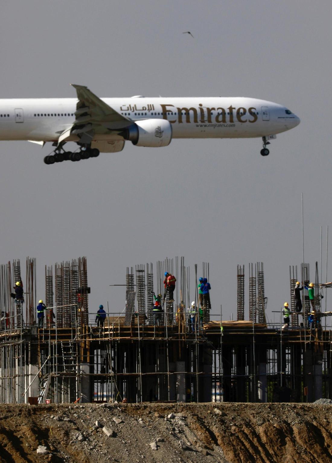 Emirates cerca piloti italiani: stipendi esentasse e 42 giorni di ferie