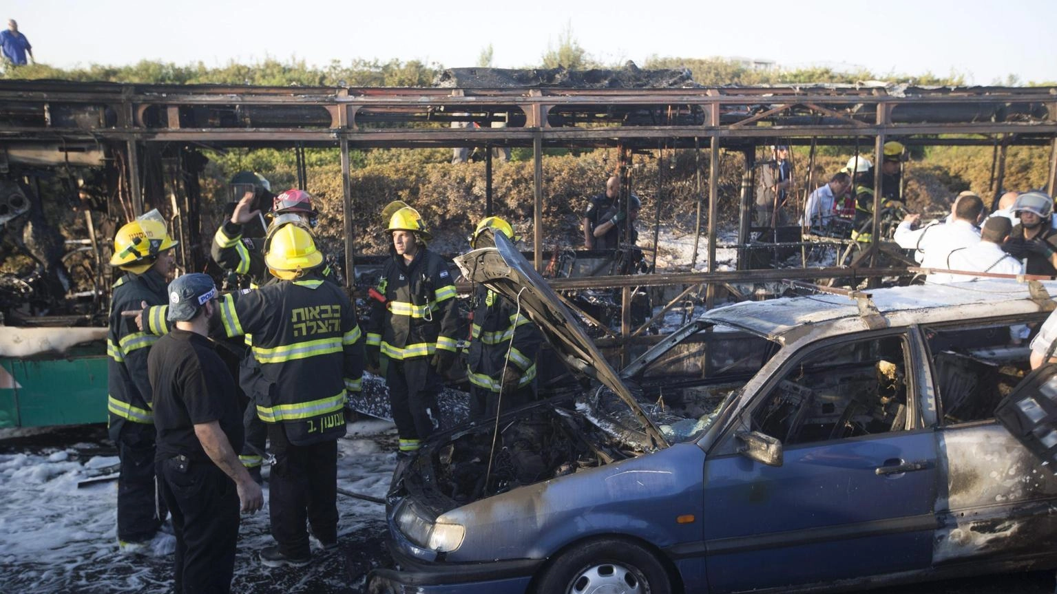 Auto esplode a Ramla in Israele, 4 persone uccise