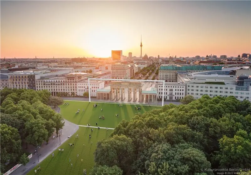 Berlino nel 2024: Europei di calcio, il 250esimo di Friedrich e i 35 anni dalla caduta del Muro