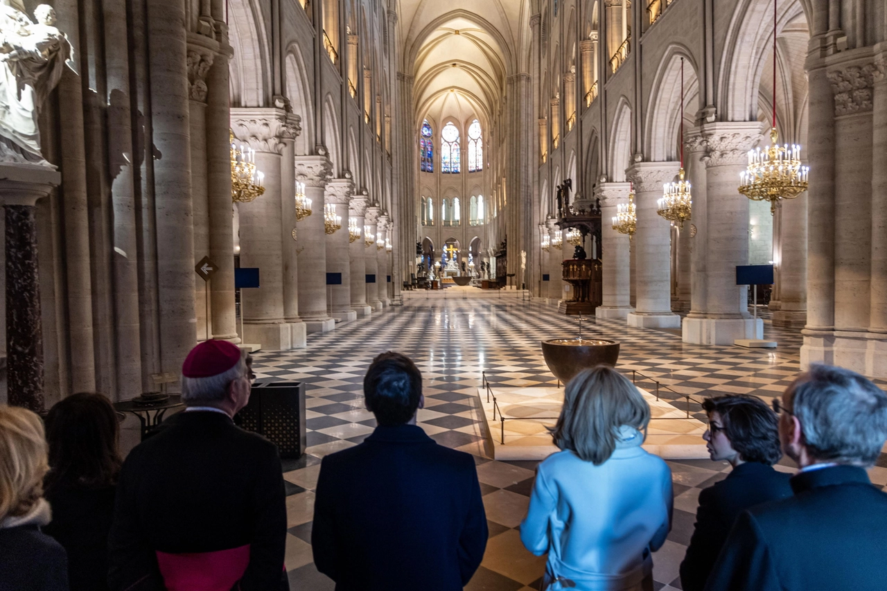 La cattedrale di Notre Dame, l'interno dopo il restauro (Ansa)