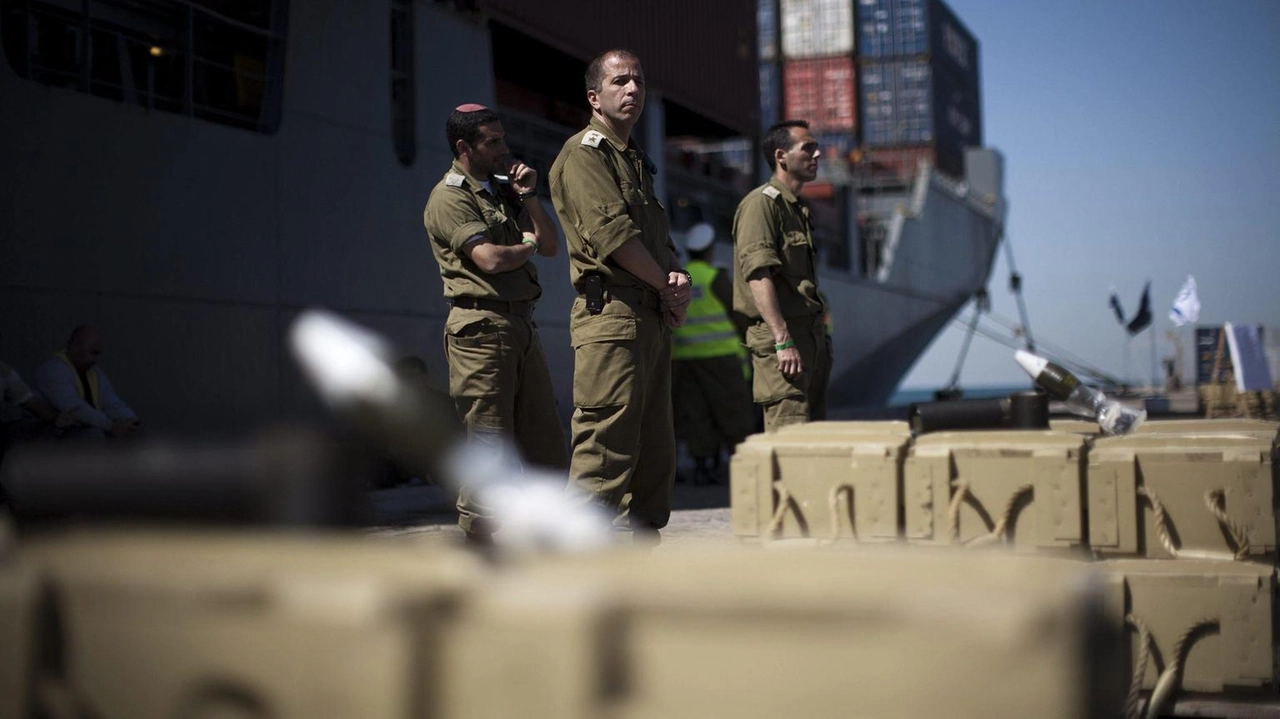 Marinai israeliani sbarcati con motoscafi nel nord del Libano