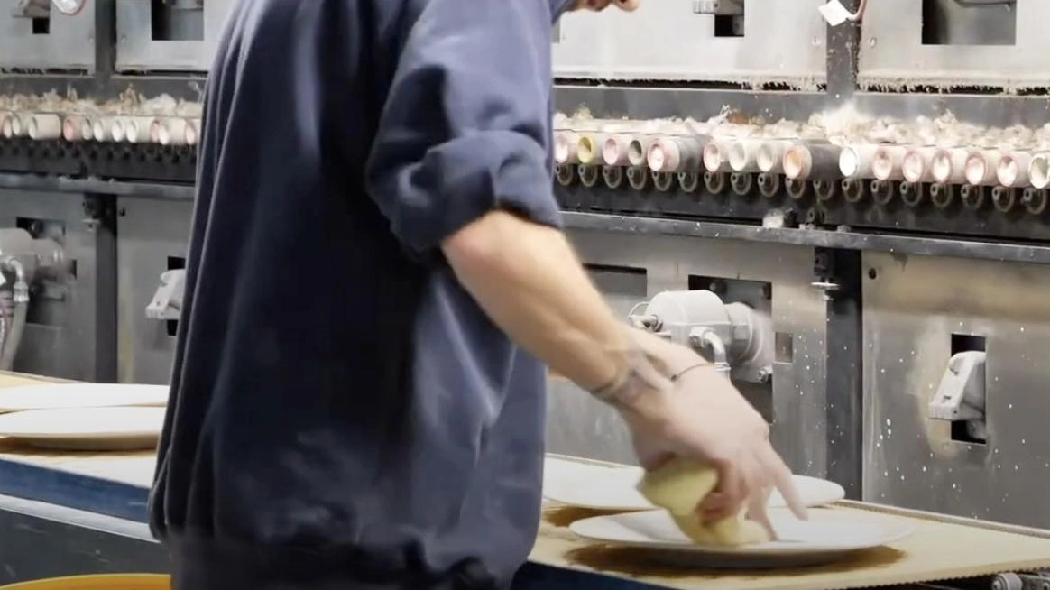 La lavorazione della ceramica (foto d'archivio)