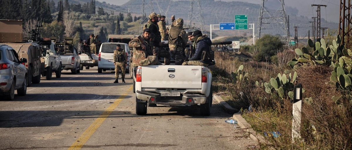 Ahmad Sharaa esorta gli insorti alawiti a deporre le armi dopo attacchi mortali