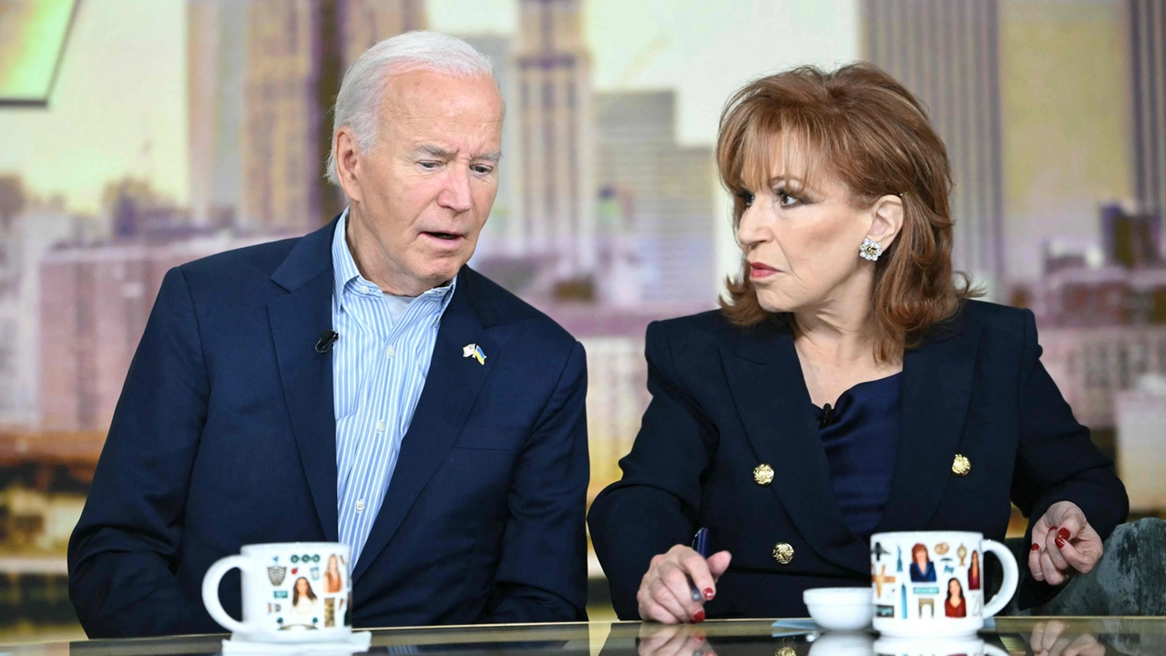 Biden intervistato alla Abc (foto Ansa)