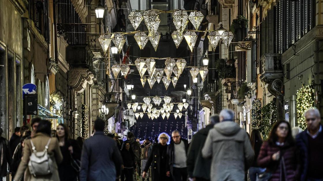 Confcommercio: crescita economica oltre le attese grazie a consumi e PIL in ripresa