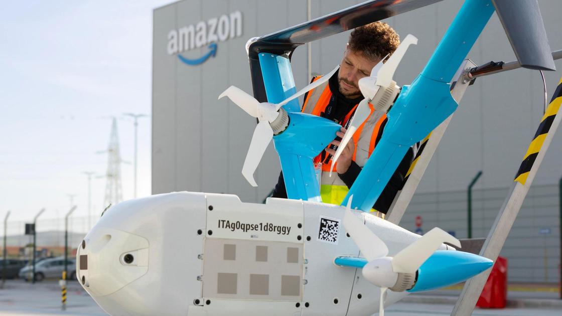 Il drone consegna i pacchi Amazon. Test ok, via al servizio nel 2025