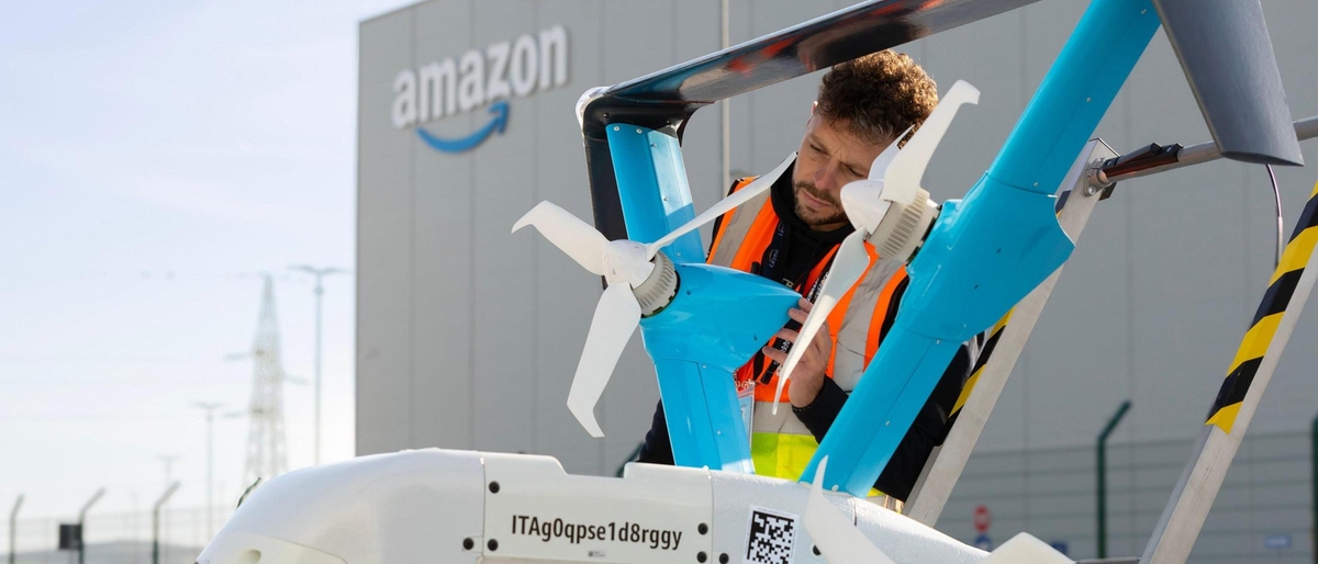 Il drone consegna i pacchi Amazon. Test ok, via al servizio nel 2025