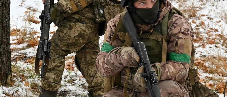 Incognita Trump su Kiev. Militari della Ue in Ucraina?. Parigi e Londra ci pensano