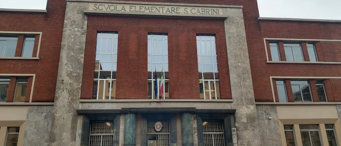 “Voglio un bambino”, paura fuori dalla scuola Cabrini di Milano: un uomo cerca di rapire due gemelline di dieci anni