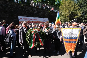 25 aprile, Meloni: “Con la fine del fascismo le basi per la democrazia”. Tensioni a Roma tra pro-Palestina e Brigata ebraica. Nordio fischiato a Treviso. La diretta