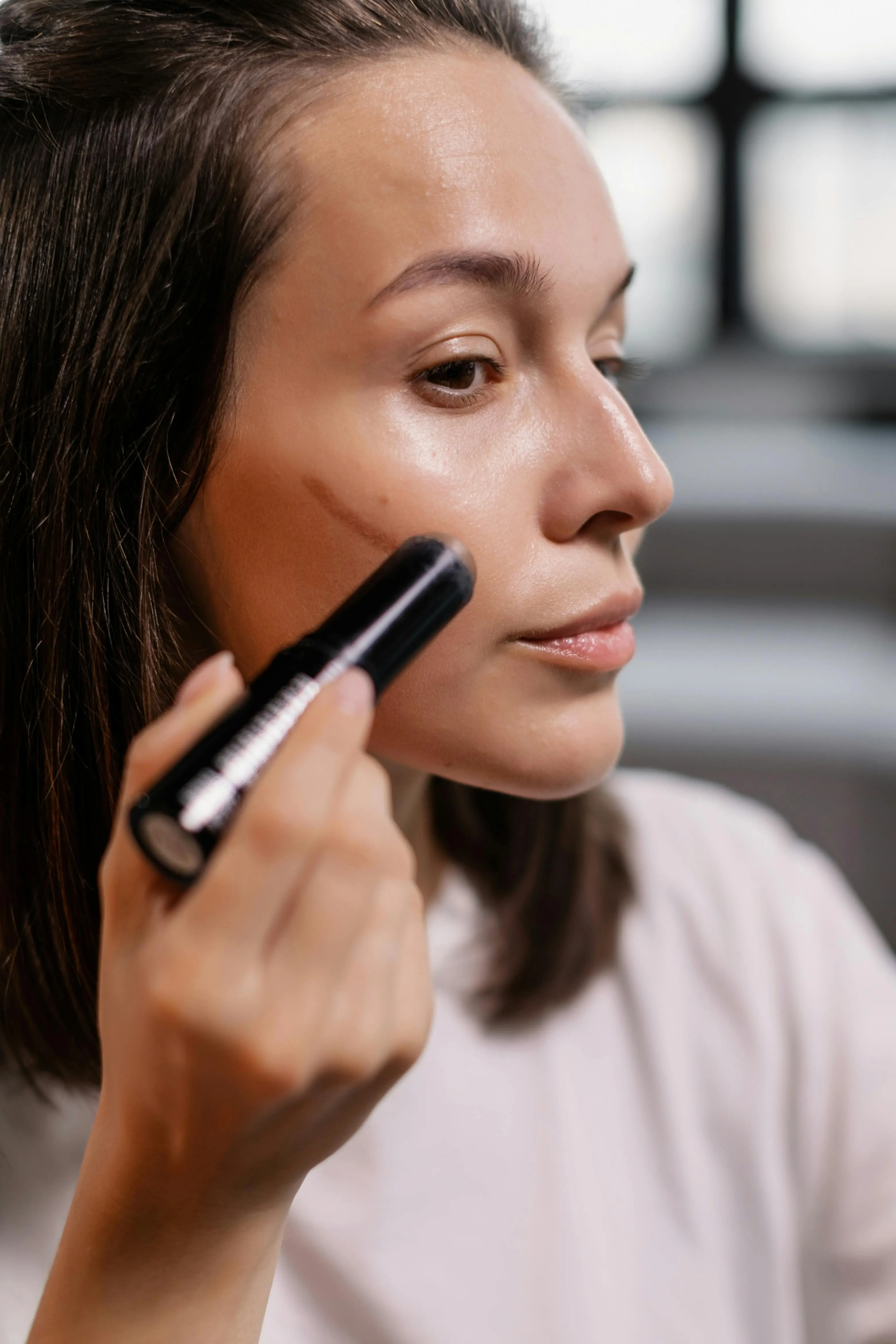 Contouring: come fare un make up che valorizzi la forma del tuo viso