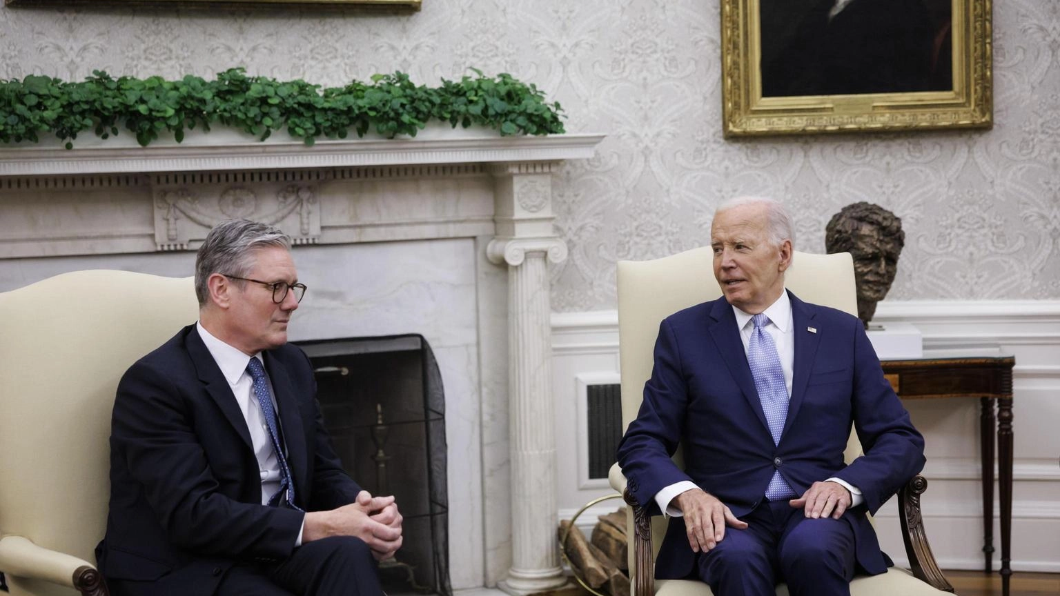 Biden e Starmer ribadiscono il sostegno all'Ucraina