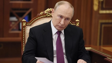 Putin e la minaccia nucleare. “Solo deterrenza, usare l’atomica sarebbe una follia”