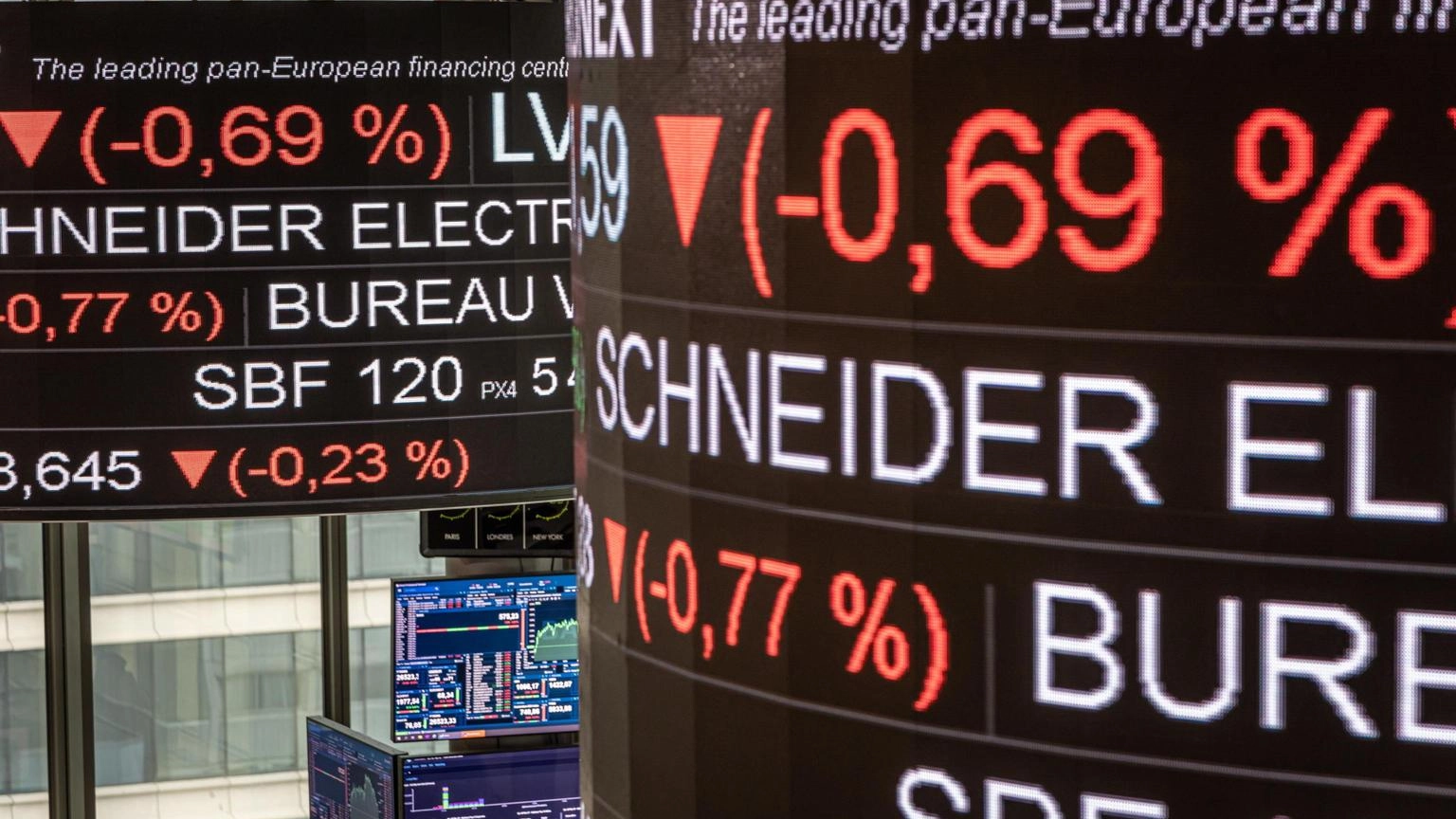 Borsa: l'Europa apre in flessione, Parigi -0,15%