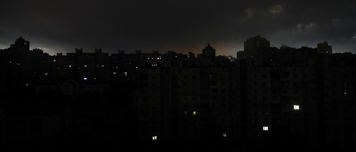 Kiev, 'blackout a Kiev e in 3 regioni dopo i raid russi'