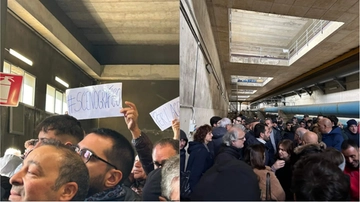 Siccità in Sicilia, i sindaci occupano la diga Ancipa (Enna). “Acqua ogni sette giorni, ora basta”