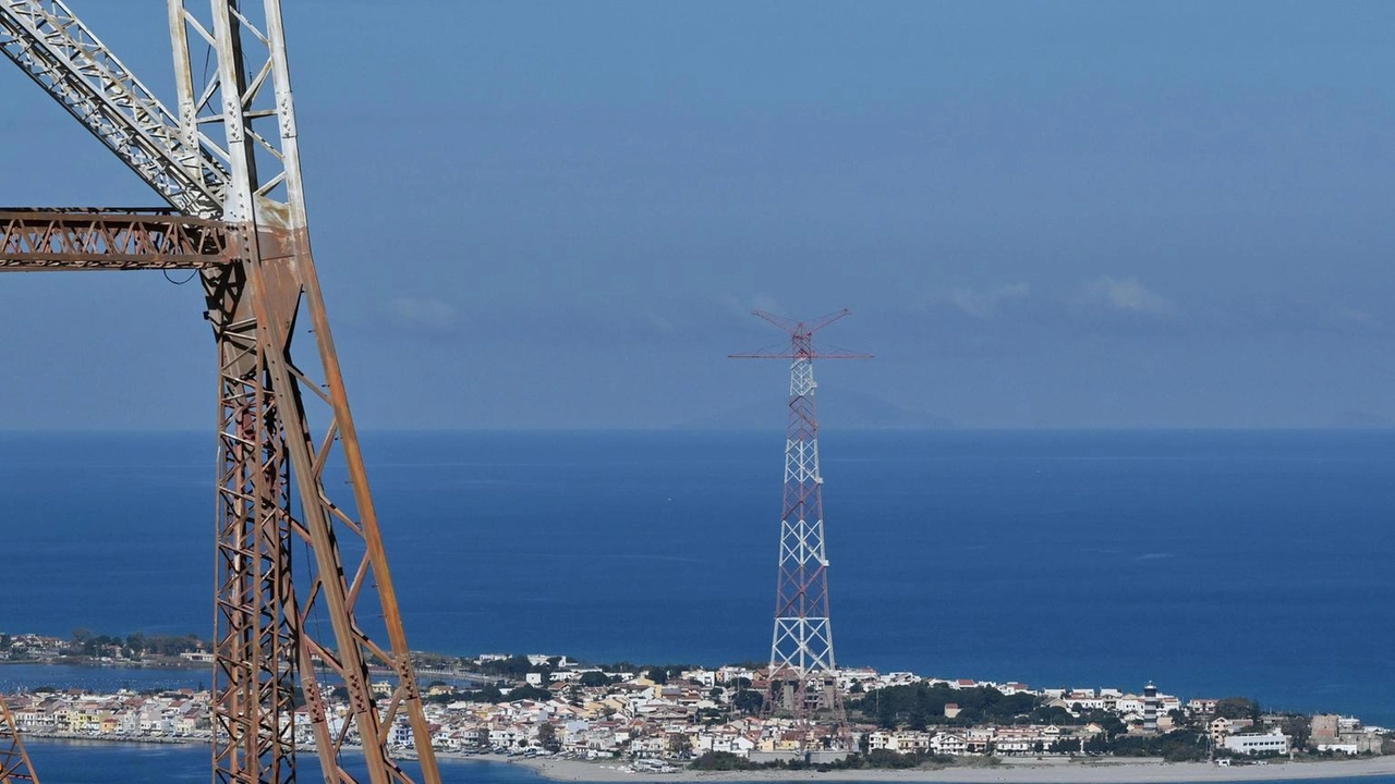 'Invece del Ponte' dopo la manifestazione a Messina