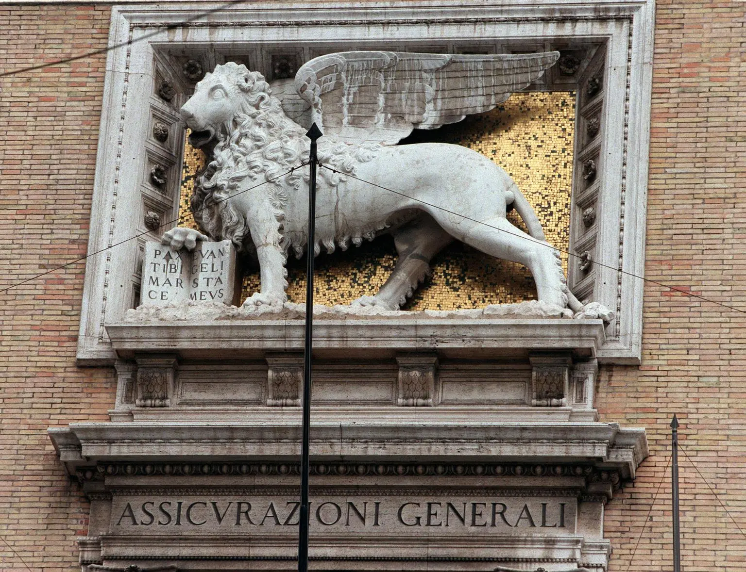 Generali in trattative con Natixis nell'asset management