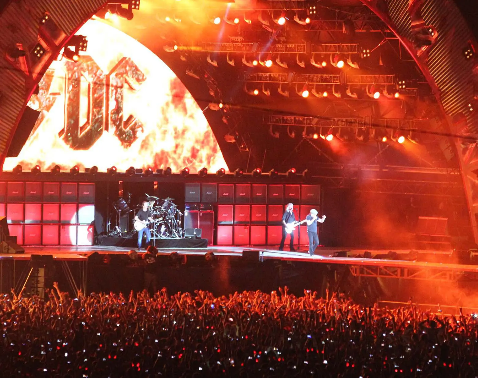 AC/DC in Italia il 20 luglio 2025, ma non a San Siro: Angus Young e soci cambiano idea e scelgono Imola