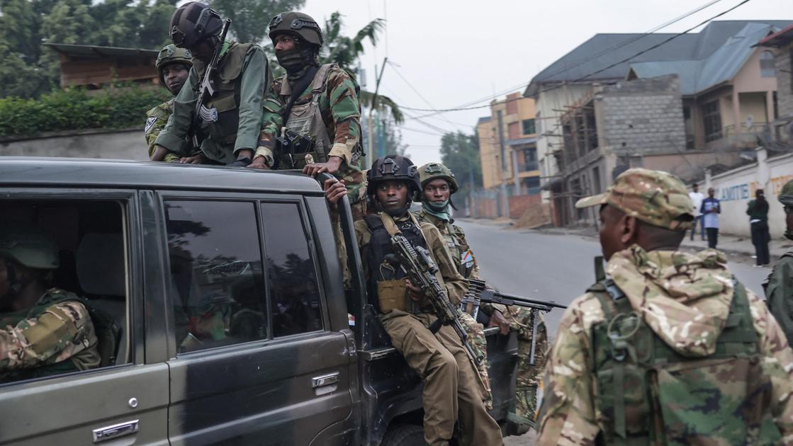 Congo, i ribelli M23 avanzano. “Marceremo fino a Kinshasa”. Il Ruanda ammassa truppe al confine