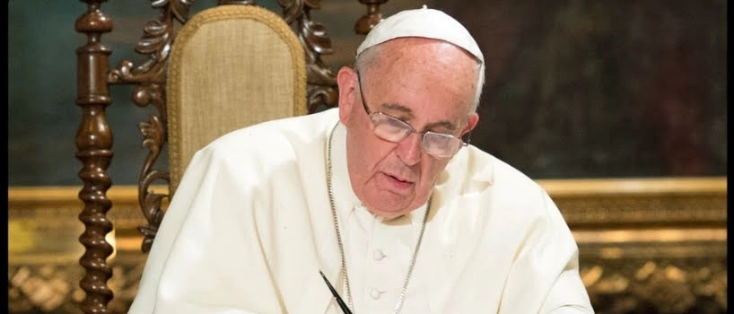 Francesco pubblica una lettera sul rinnovamento dello studio della storia ecclesiale. Lo storico Menozzi: “Si segna un passo ulteriore nel rinnovamento promosso da Bergoglio: debolezze ed errori vanno mostrati, si deve dare voce anche a quei credenti che i vincitori hanno fatto tacere”