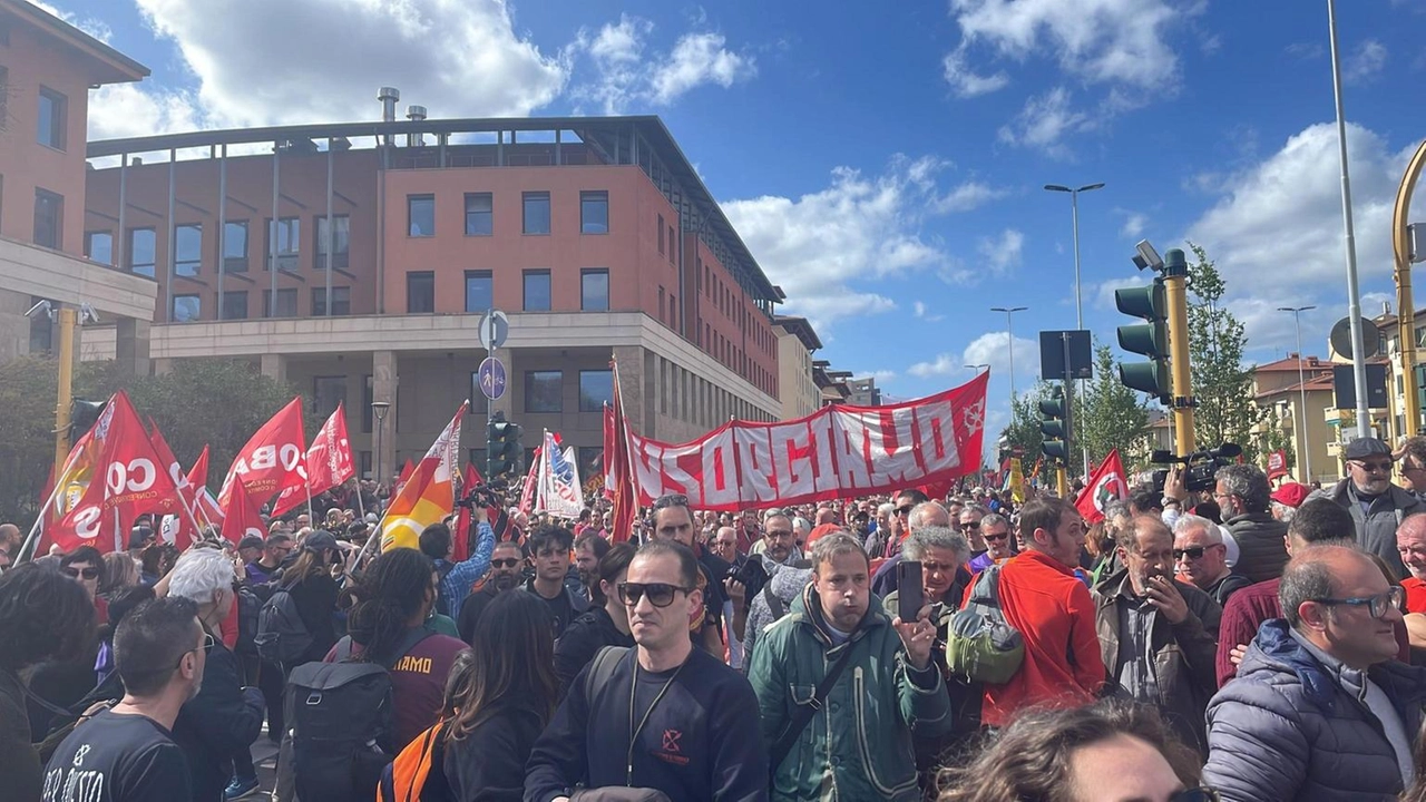 Qf avvia la terza procedura di licenziamento collettivo. Sindacati e rsu senza commenti. Assemblea plenaria in arrivo.