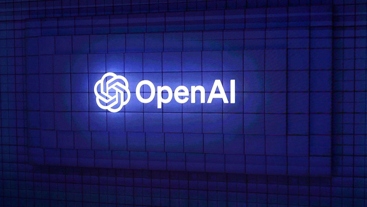 Il logo di OpenAI, la società che ha creato ChatGpt (Ansa)