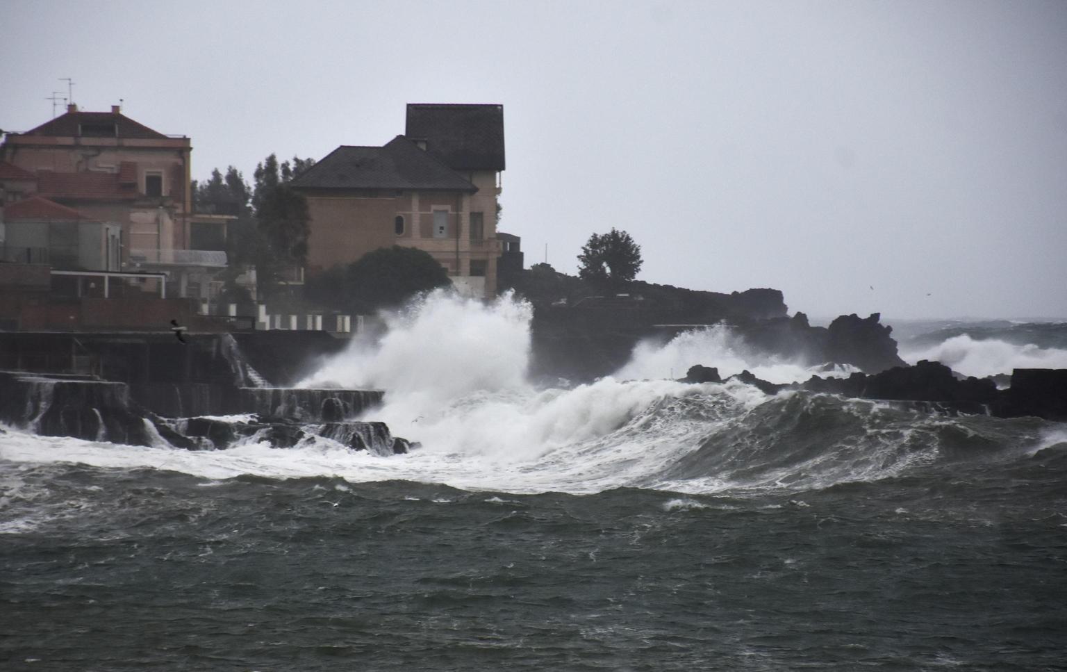 Maltempo in arrivo su Calabria e Sicilia: allerta meteo per venerdì 7 marzo